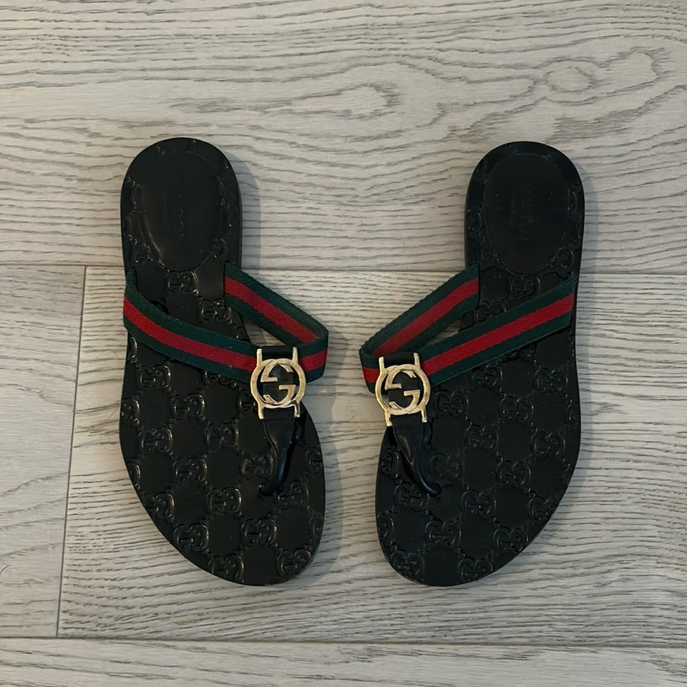 ❌SOLD❌Gucci sandals size 35.5 - Picture 1 of 5